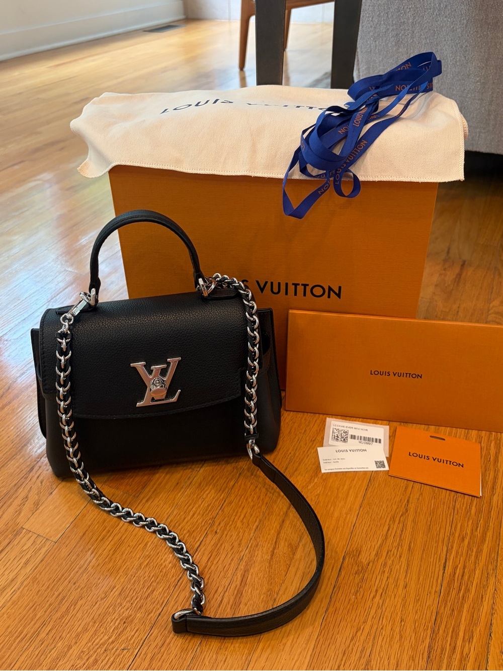 Louis Vuitton Lockme Ever Mini  excellent condition